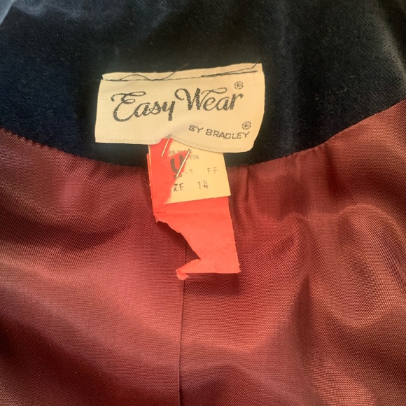 Vintage Easy Wear Velvet Blazer - Picture 3 of 6